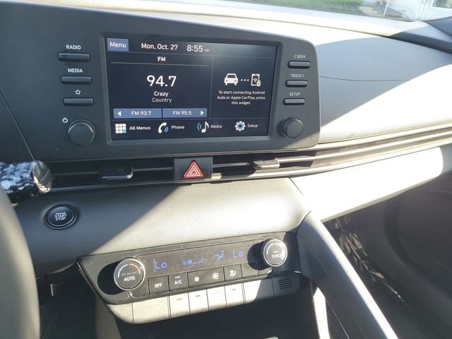 Used 2025 Hyundai Elantra Sport image 27