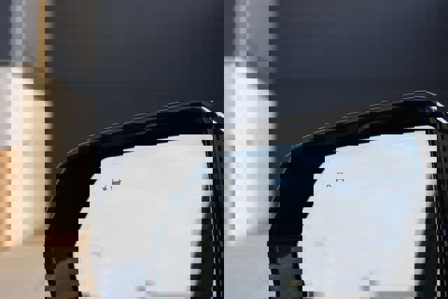 Used 2021 GMC Yukon Denali w/ Denali Premium Package image 27