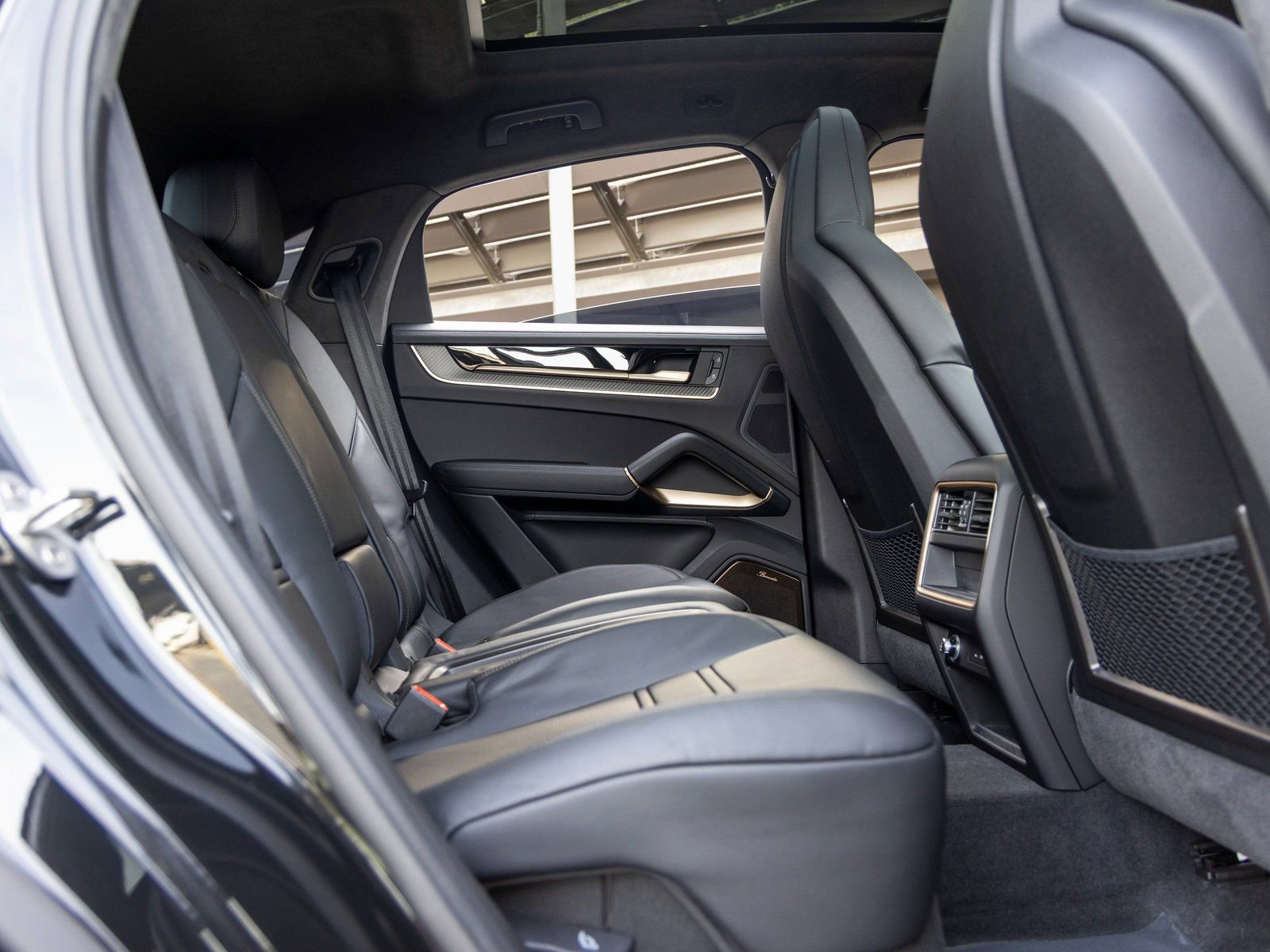 Certified 2025 Porsche Cayenne GTS image 52