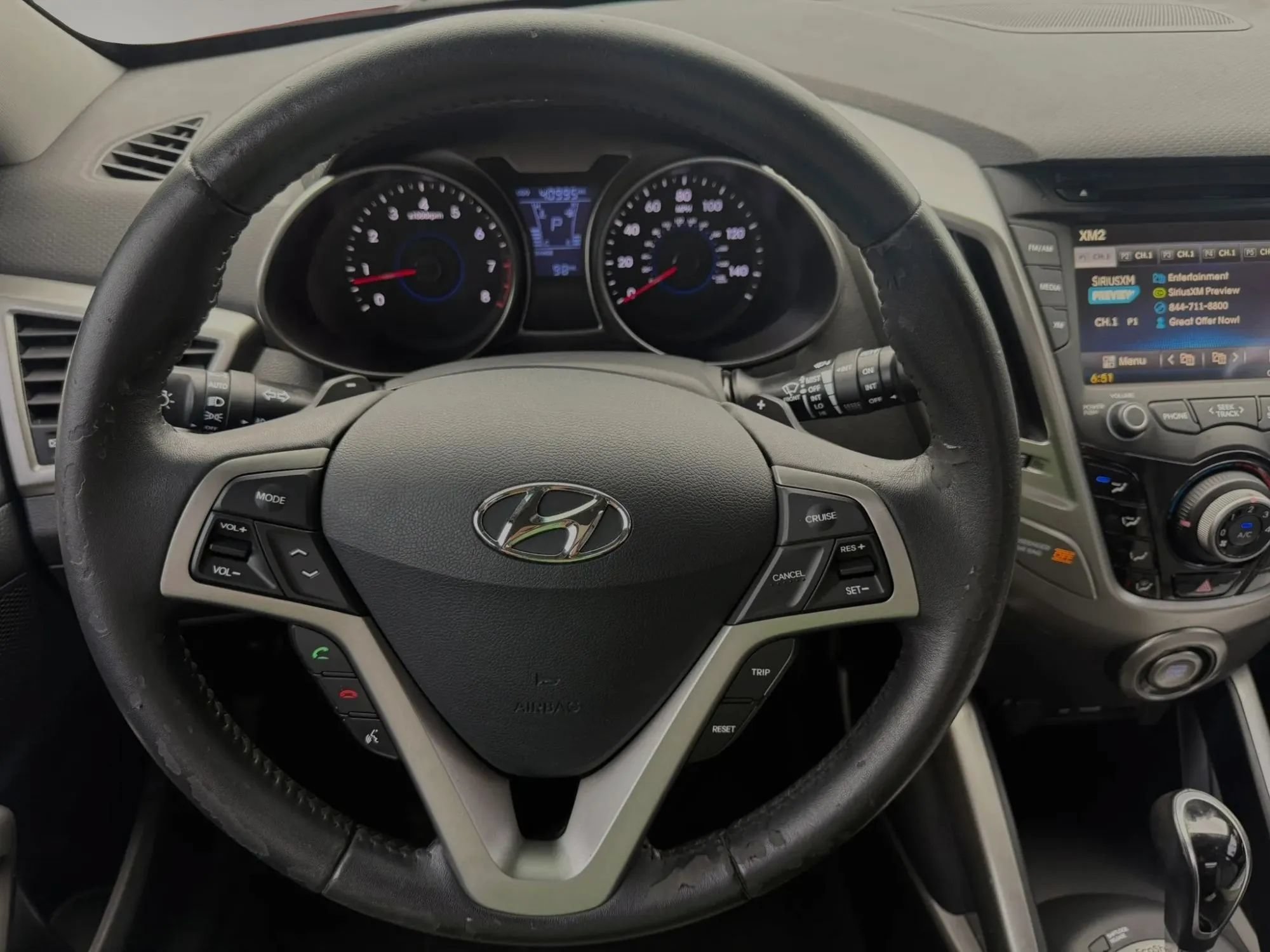 Used 2013 Hyundai Veloster w/ Style Pkg FWD image 36