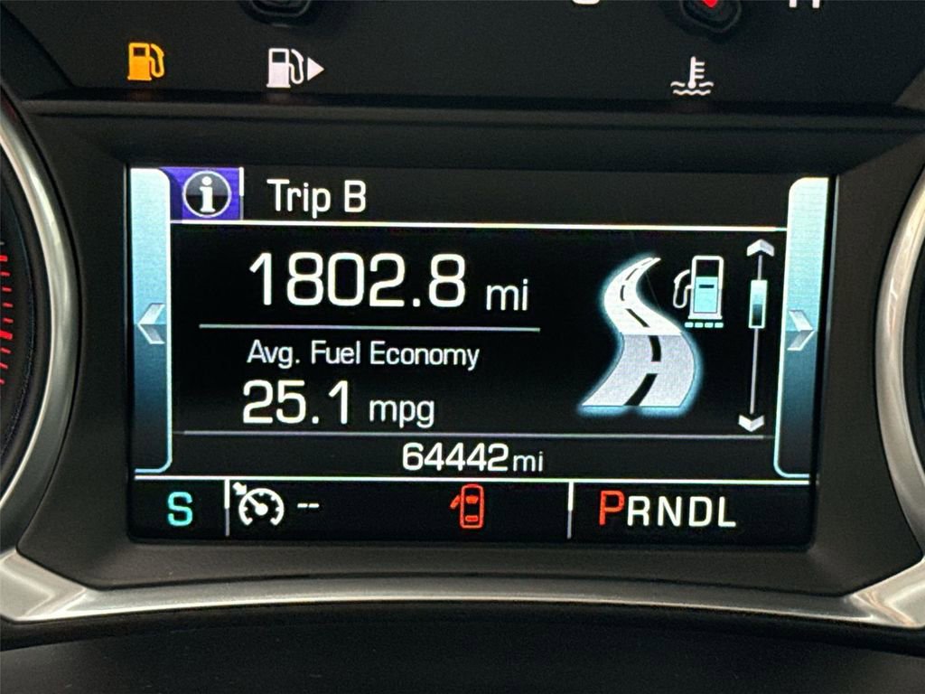 Used 2018 Chevrolet Malibu LT w/ Driver Confidence Package FWD image 11