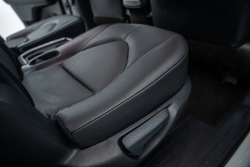 Certified 2025 Toyota Grand Highlander AWD image 38