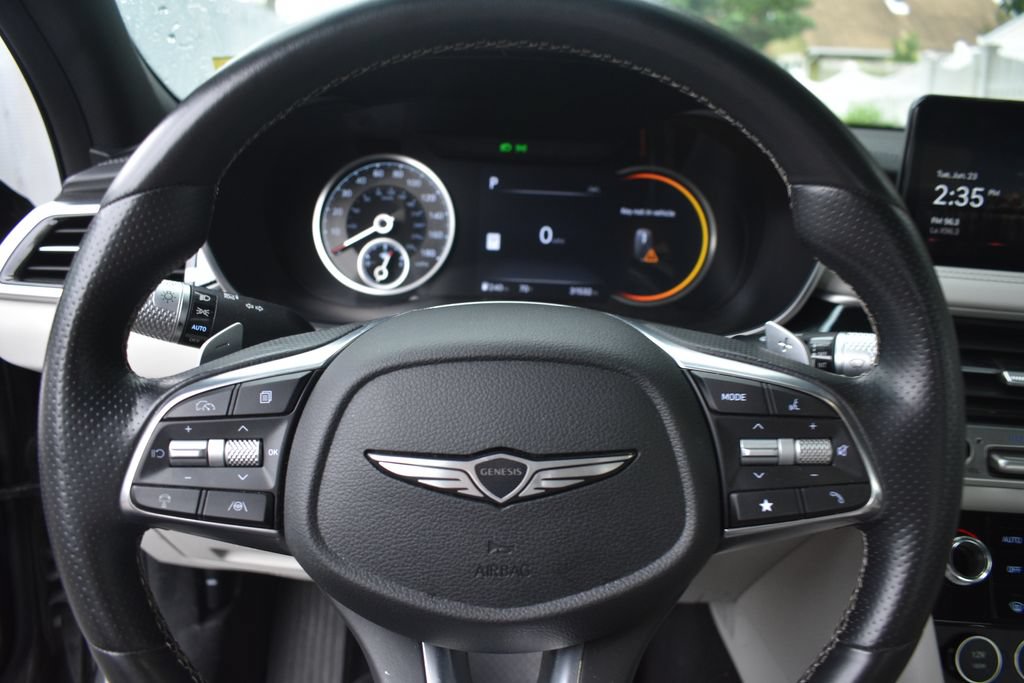 Used 2025 Genesis G70 2.5T AWD/4WD image 14