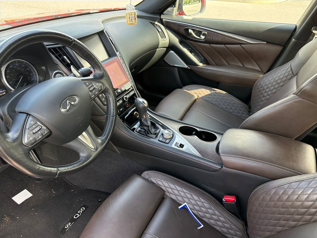 Used 2017 INFINITI Q50 Red Sport 400 AWD/4WD image 8