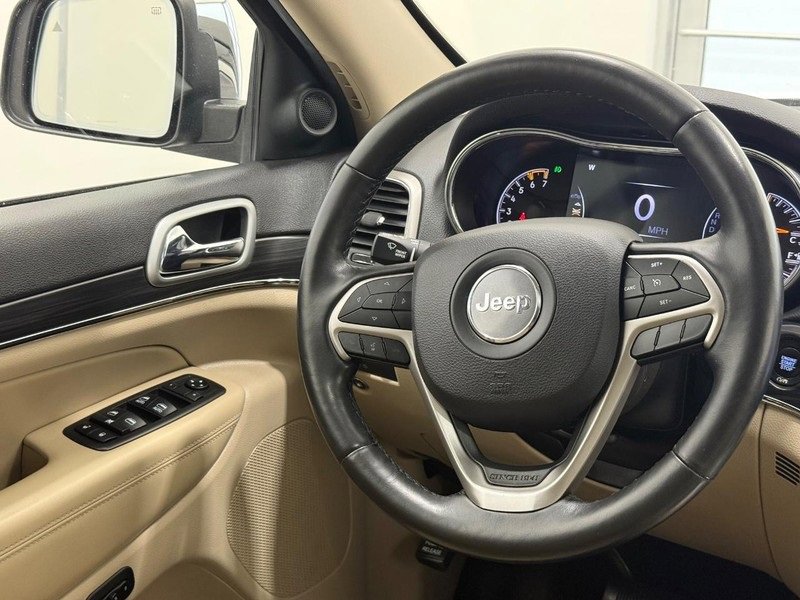 Used 2019 Jeep Grand Cherokee Limited w/ Trailer Tow Group IV image 12