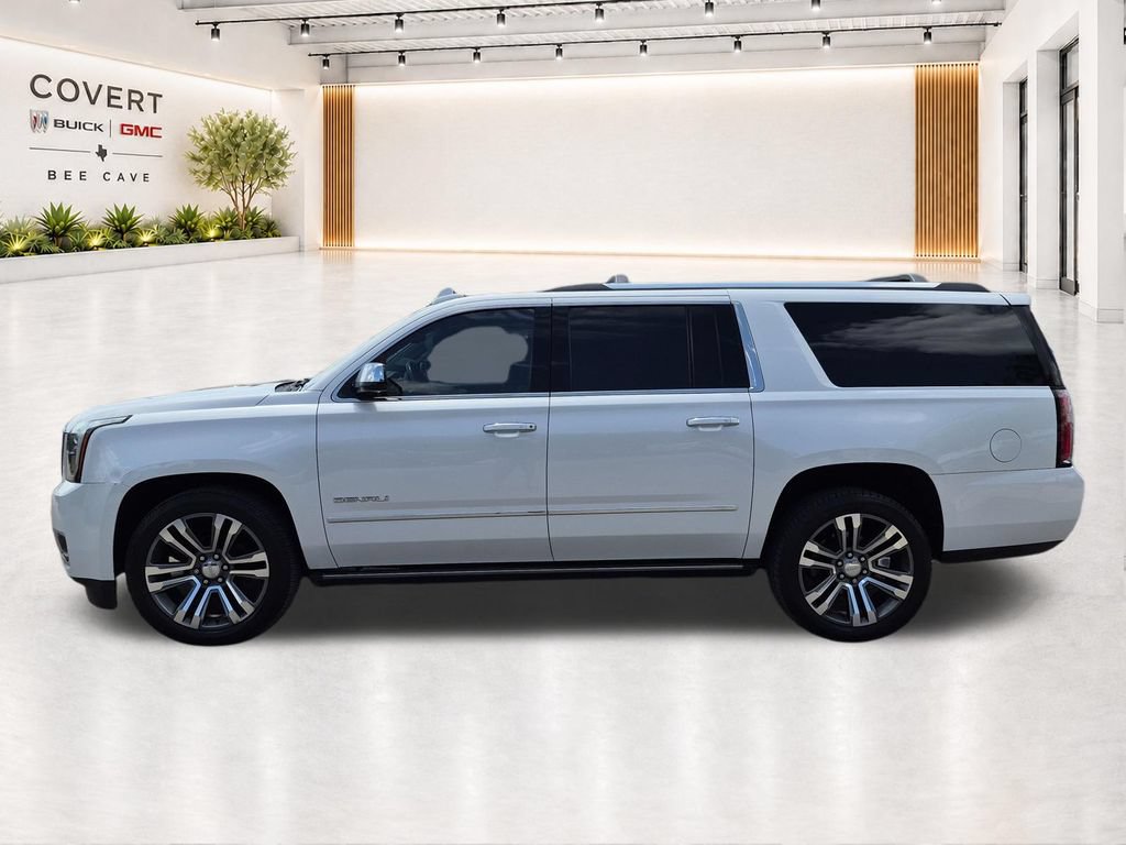 Used 2019 GMC Yukon XL Denali w/ Denali Ultimate Package AWD/4WD image 9