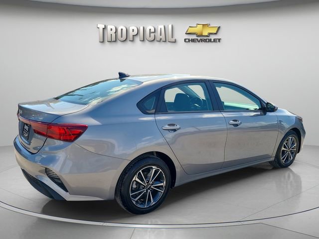 Used 2024 Kia Forte LXS FWD image 5