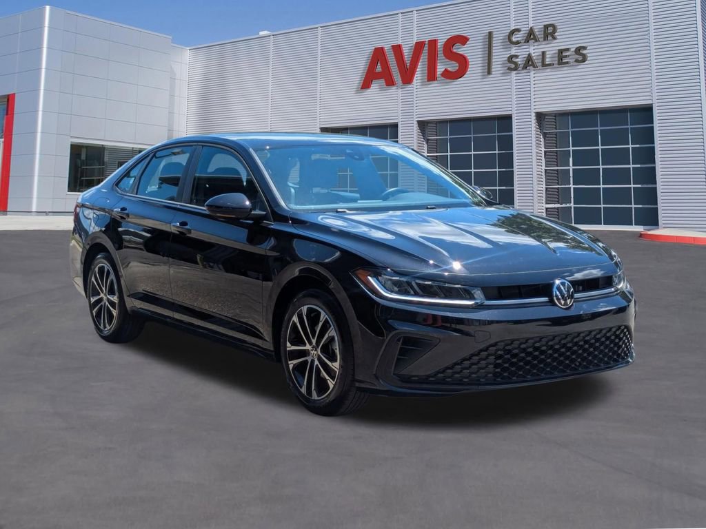 Used 2025 Volkswagen Jetta Sport FWD image 3