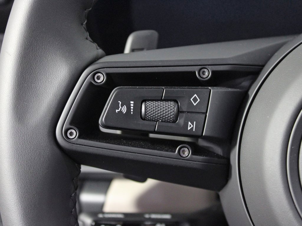 Used 2025 Porsche 911 Carrera 4 GTS image 25