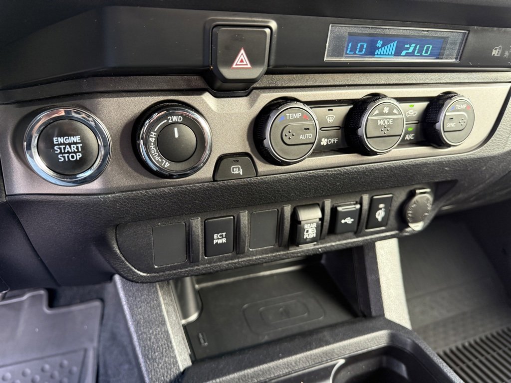 Certified 2023 Toyota Tacoma TRD Off-Road image 27