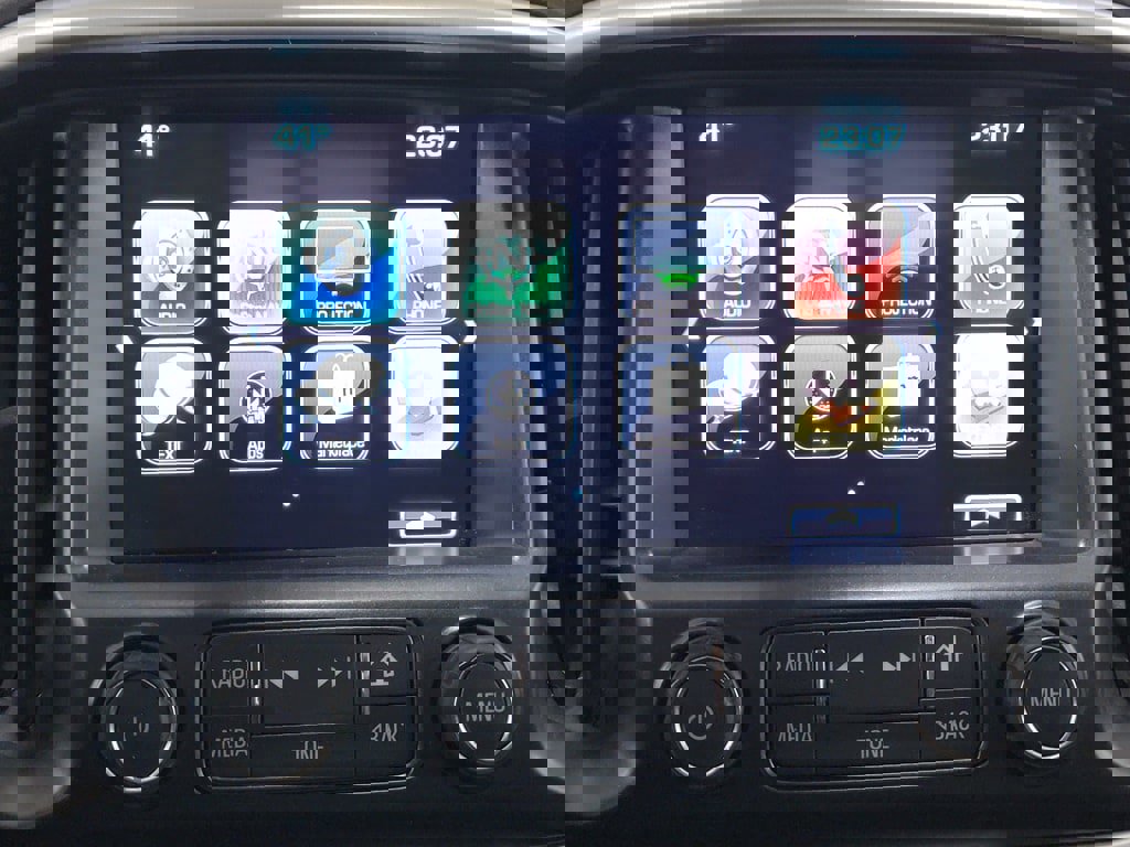 Used 2018 GMC Canyon SLE w/ SLE Convenience Package image 18