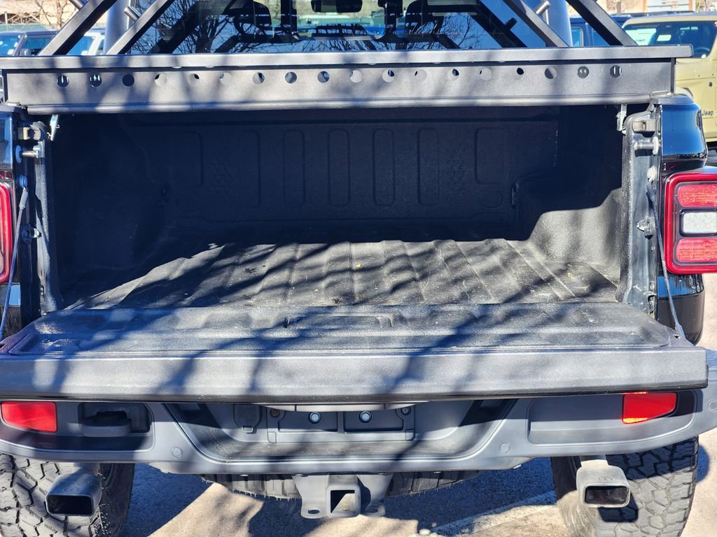 Used 2020 Jeep Gladiator Overland image 19