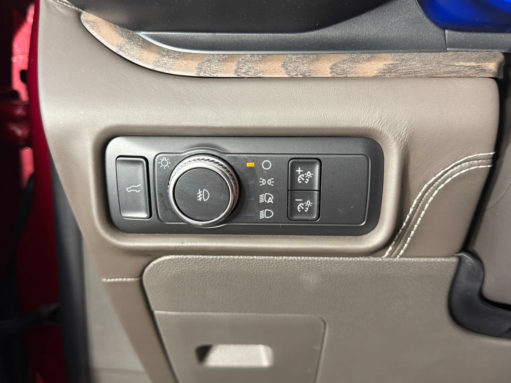 Certified 2020 Ford Explorer Platinum w/ Premium Technology Package AWD/4WD image 15