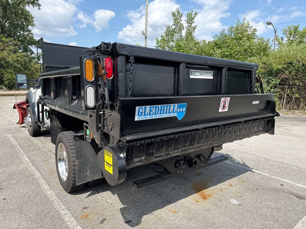 Used 2014 Ford F550 4x4 Regular Cab Super Duty image 3