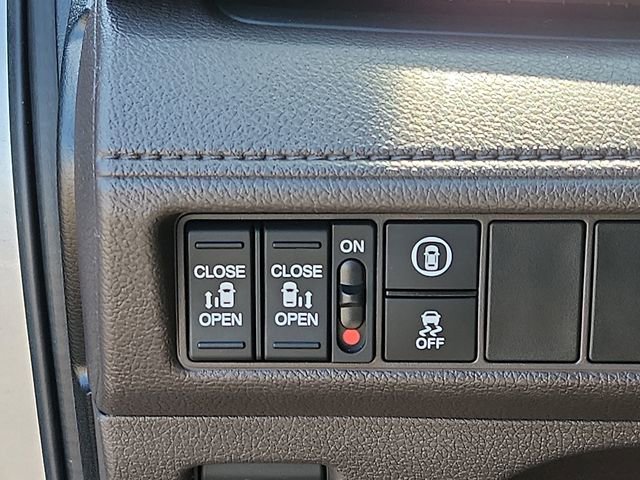 Used 2023 Honda Odyssey EX image 26