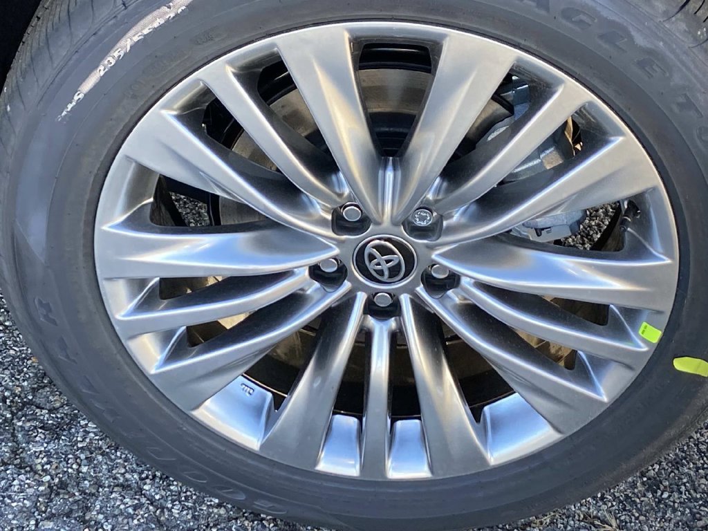 New 2026 Toyota Highlander Platinum AWD/4WD image 6