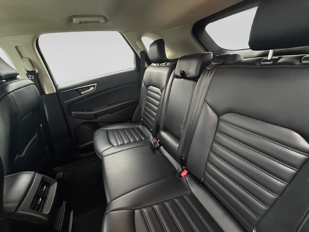 Used 2024 Ford Edge SEL AWD/4WD image 35