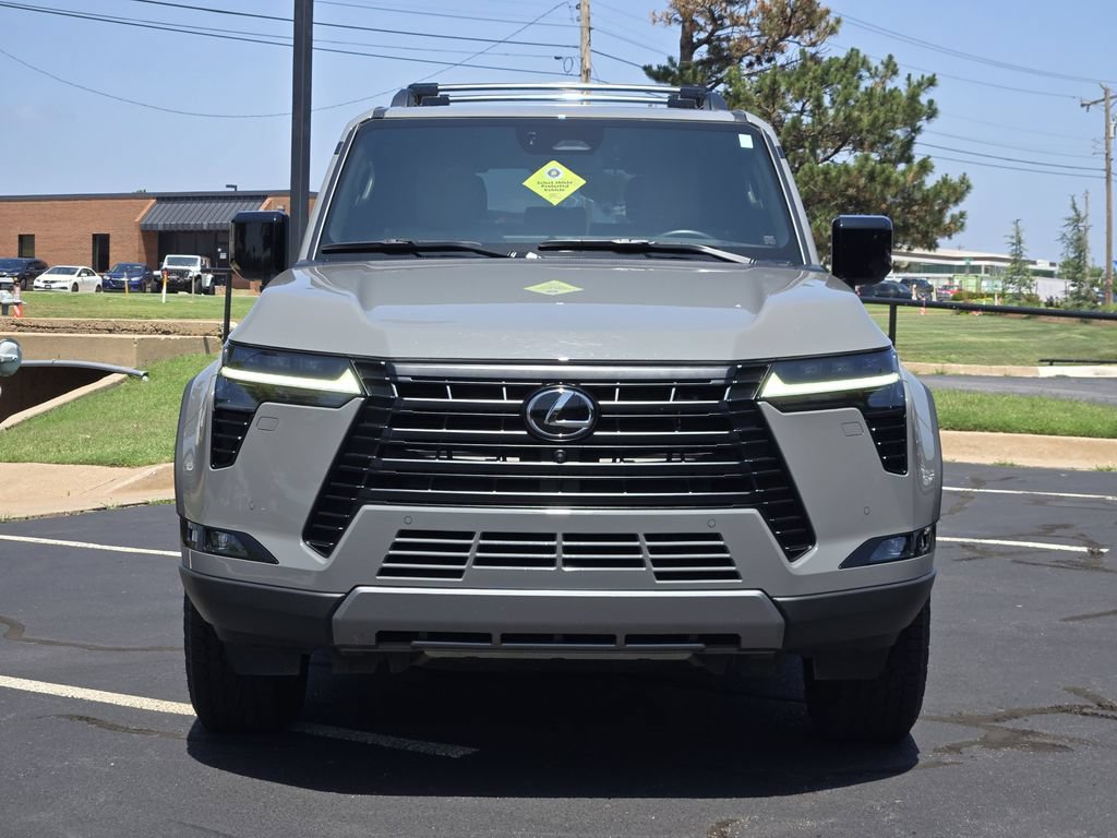 Used 2024 Lexus GX 550 AWD/4WD image 2
