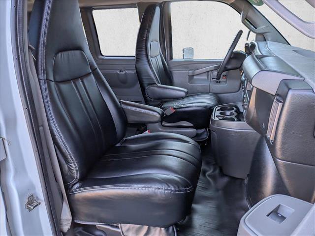 Used 2017 Chevrolet Express 2500 LS image 18