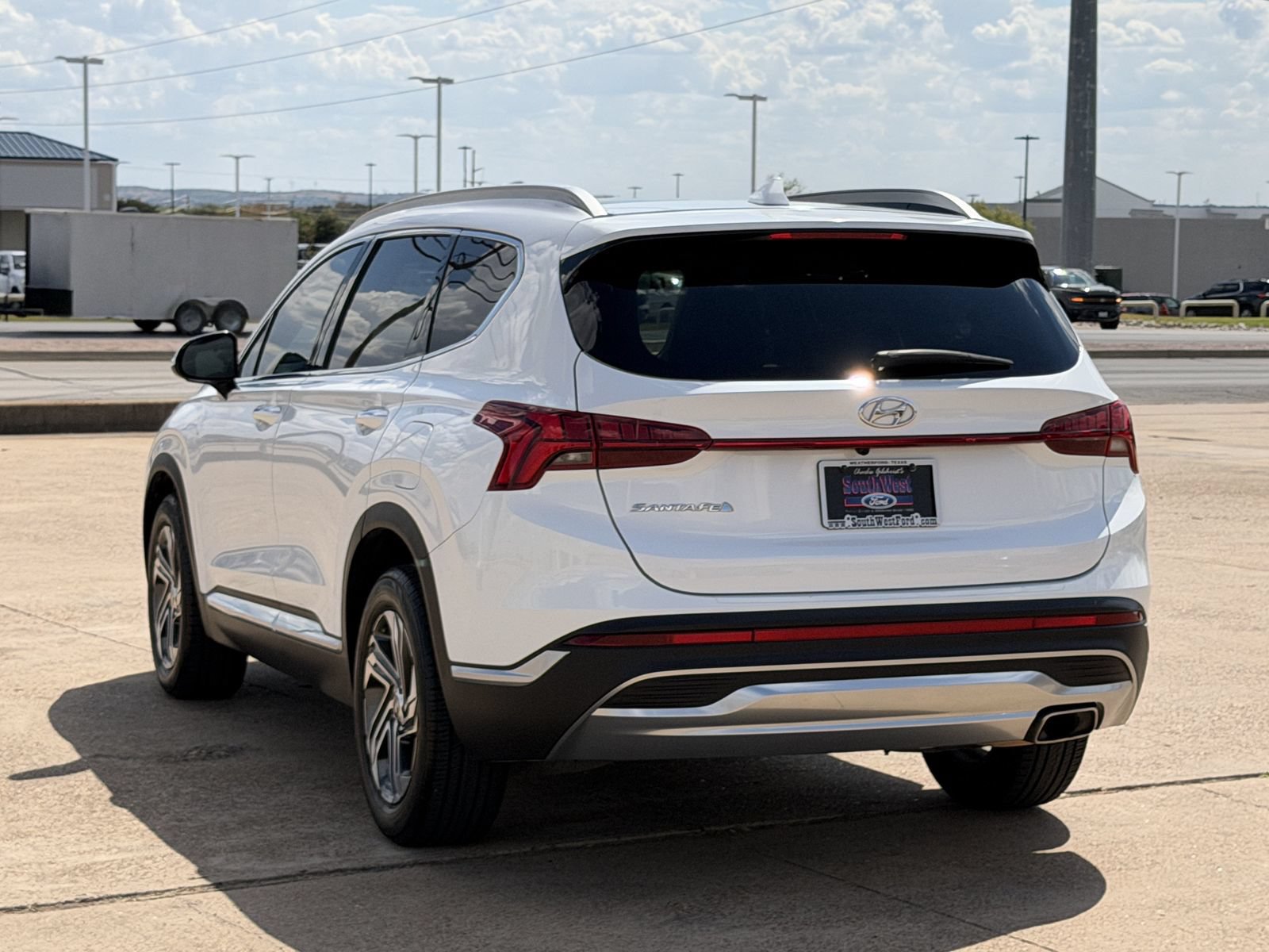Used 2021 Hyundai Santa Fe SEL w/ Convenience + Premium Package FWD image 6