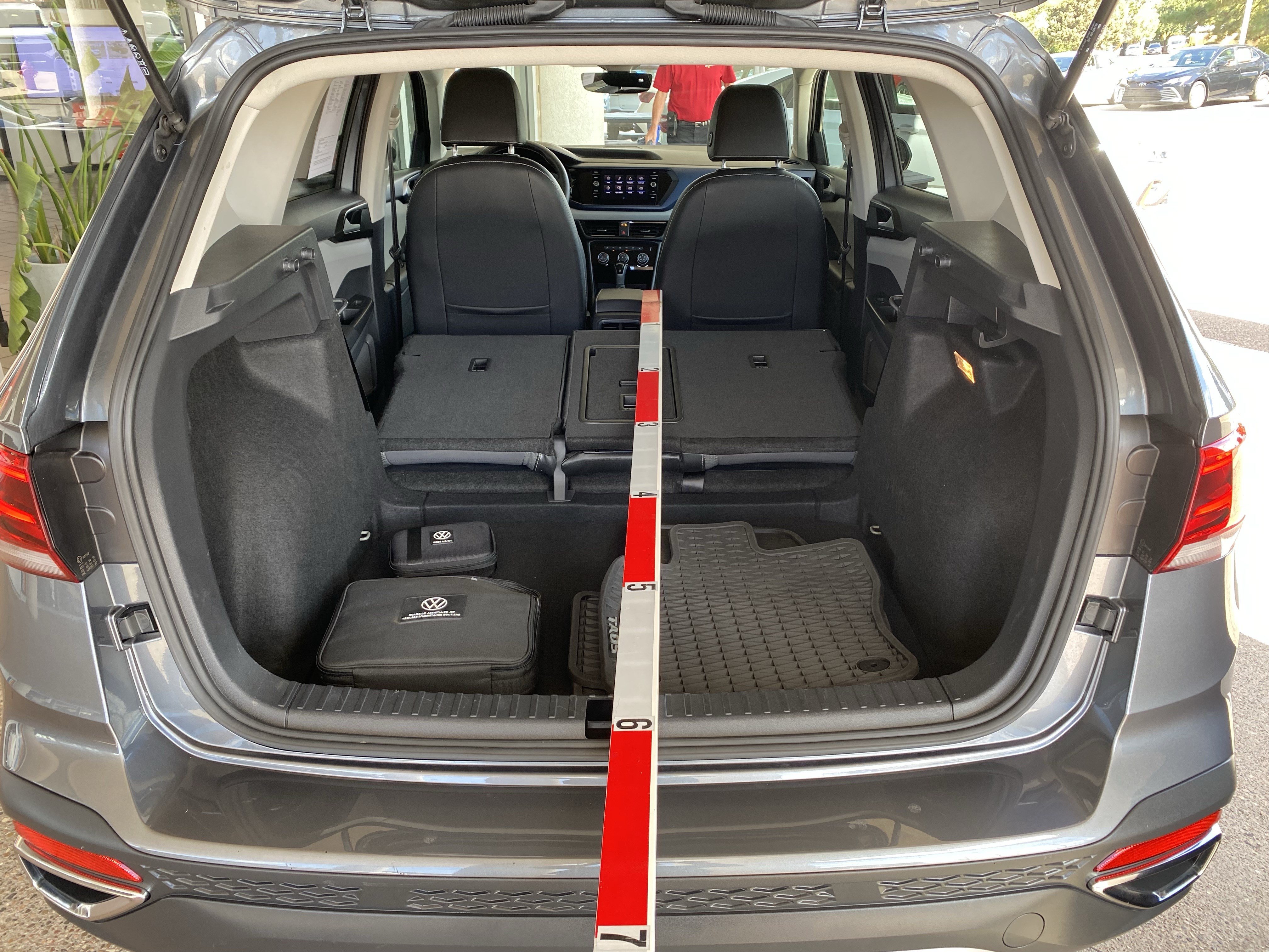 Certified 2023 Volkswagen Taos SE FWD image 19