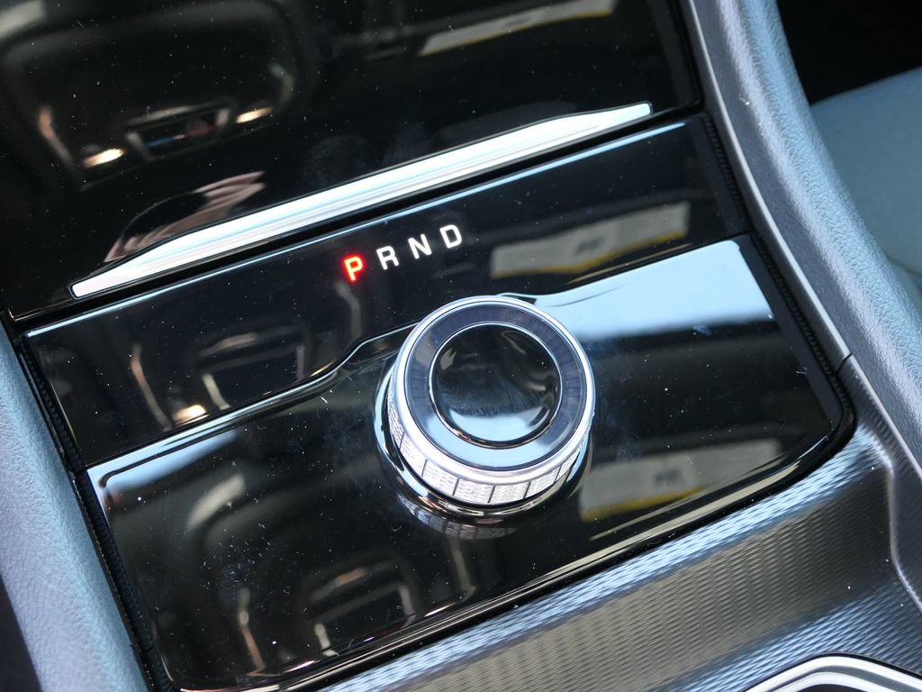 Used 2025 Jeep Grand Cherokee Laredo image 18