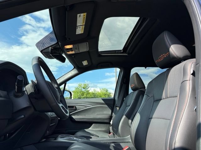 Used 2023 Honda Passport TrailSport image 25