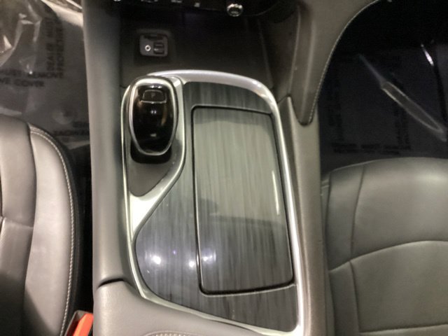 Used 2020 Buick Enclave Essence w/ Sport Touring Edition FWD image 19