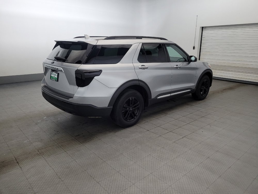Used 2020 Ford Explorer XLT w/ Comfort Package AWD/4WD image 10
