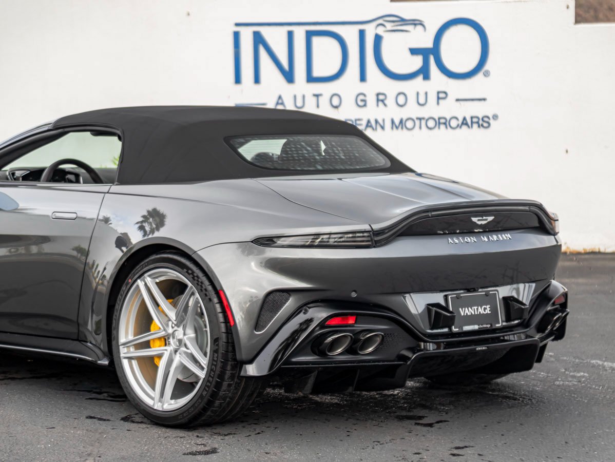 Used 2026 Aston Martin V8 Vantage Convertible RWD image 12