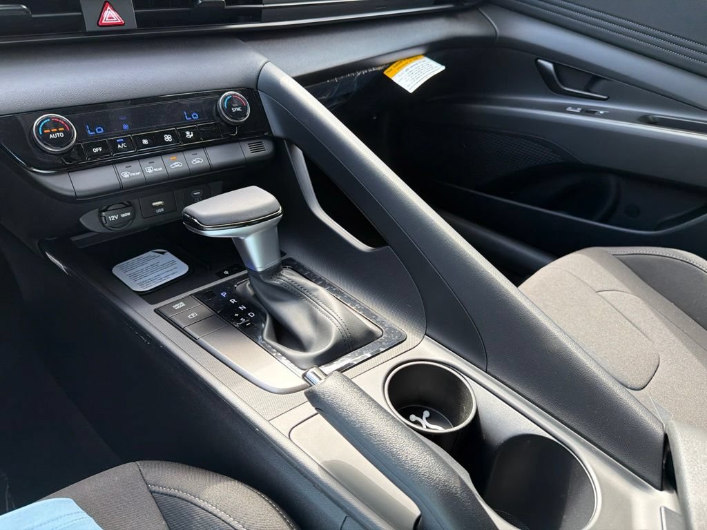 New 2026 Hyundai Elantra Sport FWD image 24