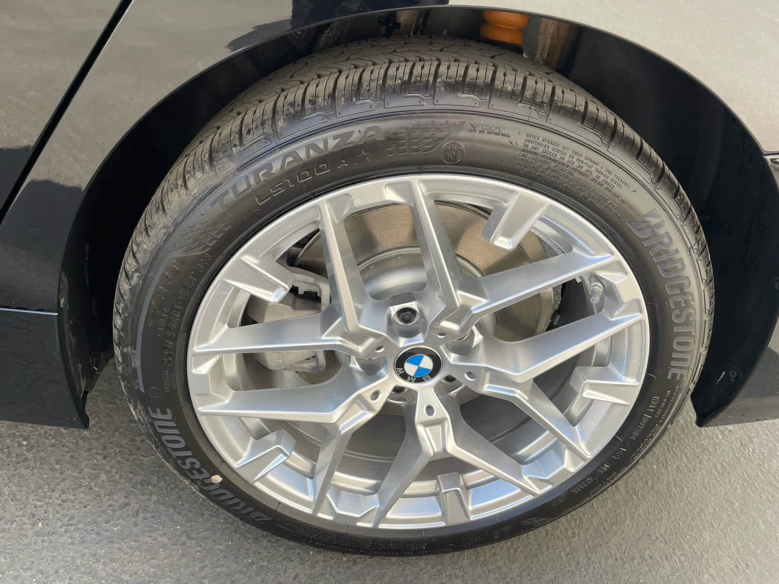 New 2025 BMW 330i Sedan w/ Convenience Package image 21