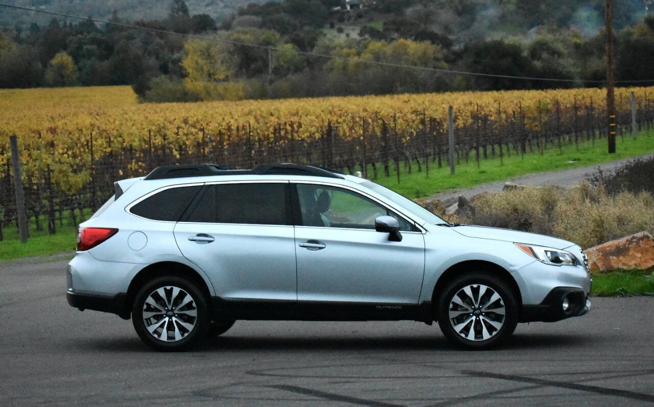 Used 2016 Subaru Outback 3.6R Limited image 12