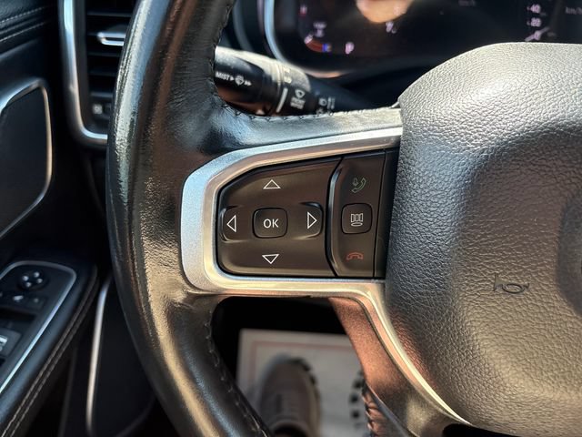 Used 2023 RAM 1500 Laramie AWD/4WD image 11