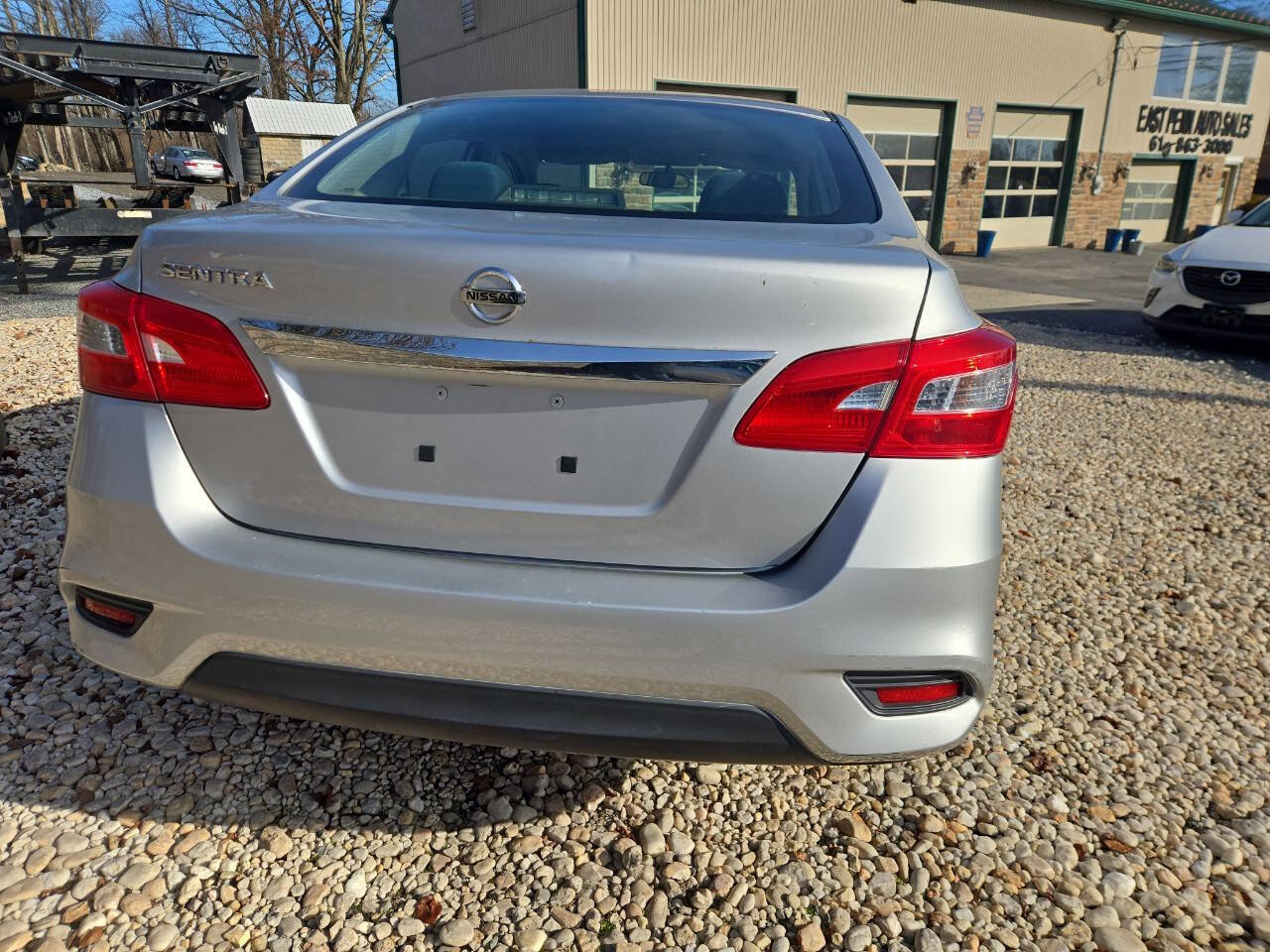 Used 2016 Nissan Sentra S image 5