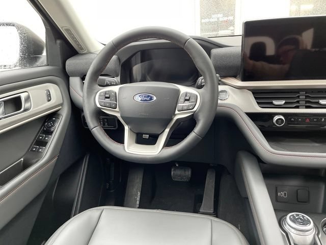 New 2026 Ford Explorer Active w/ Active Comfort Package AWD/4WD image 13