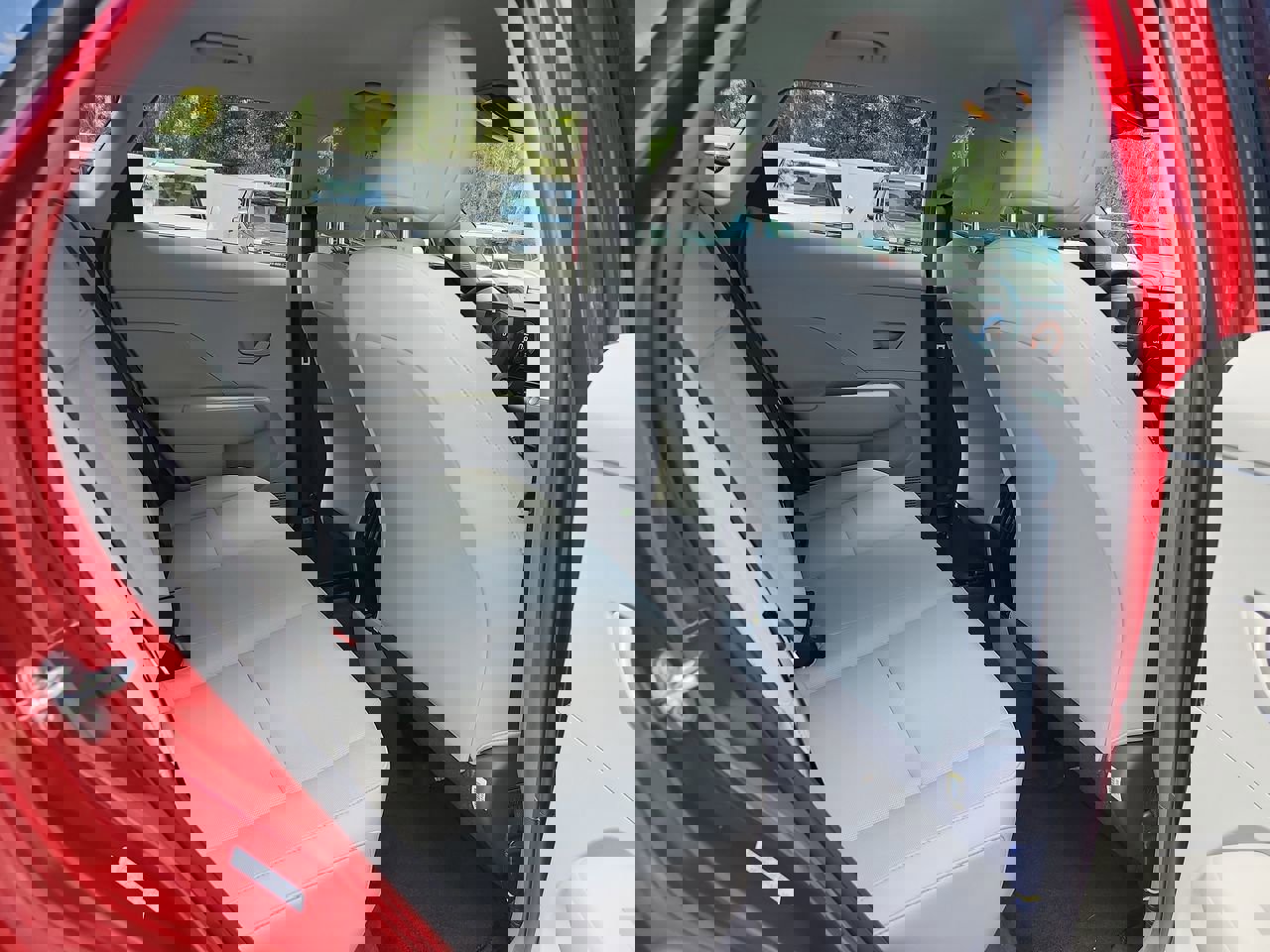 Used 2024 Hyundai Kona SEL image 17