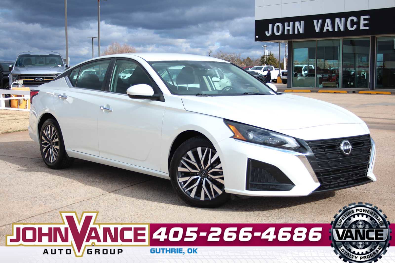 Used 2023 Nissan Altima 2.5 SV video 1