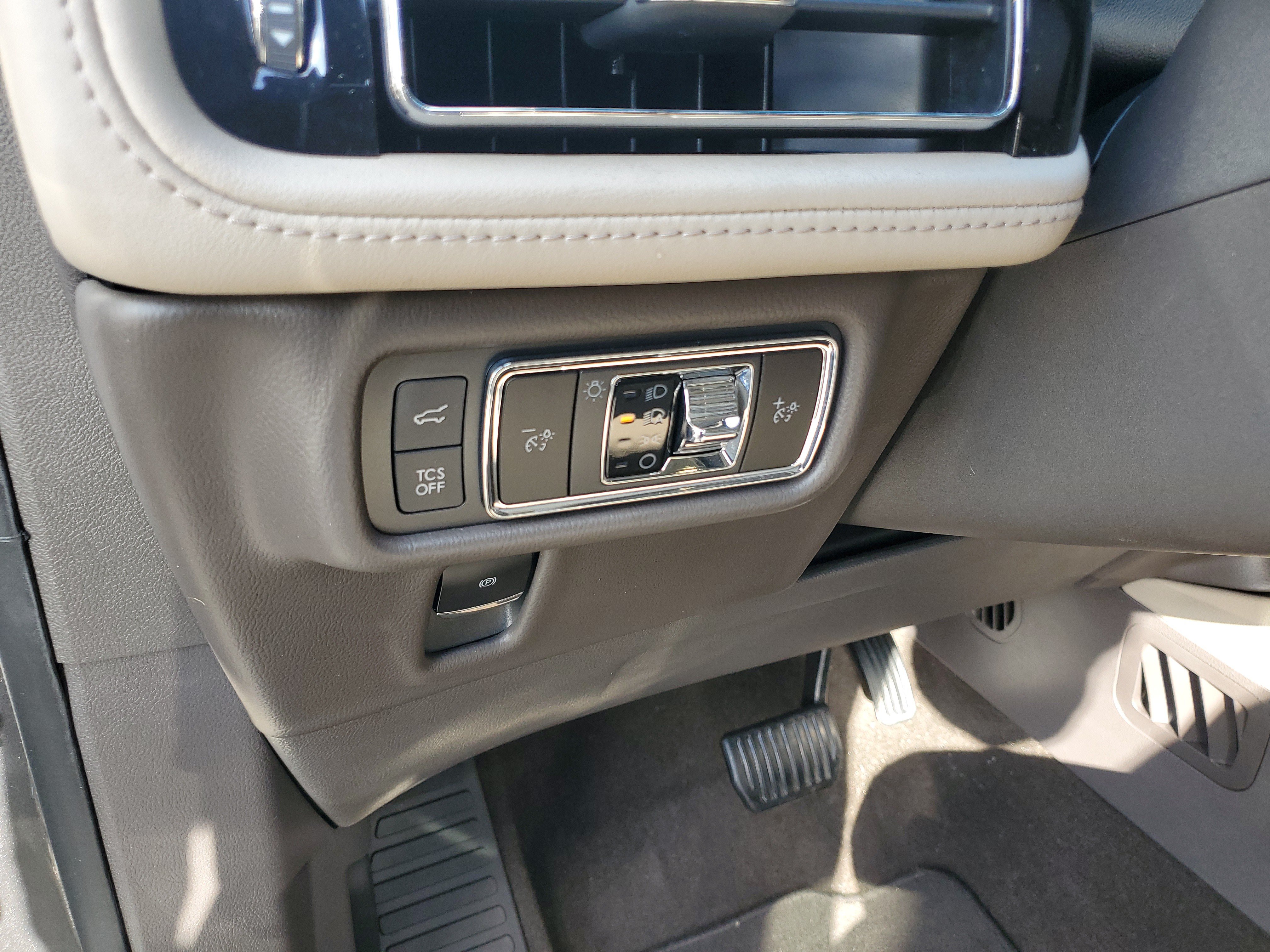 Certified 2022 Lincoln Nautilus FWD image 15