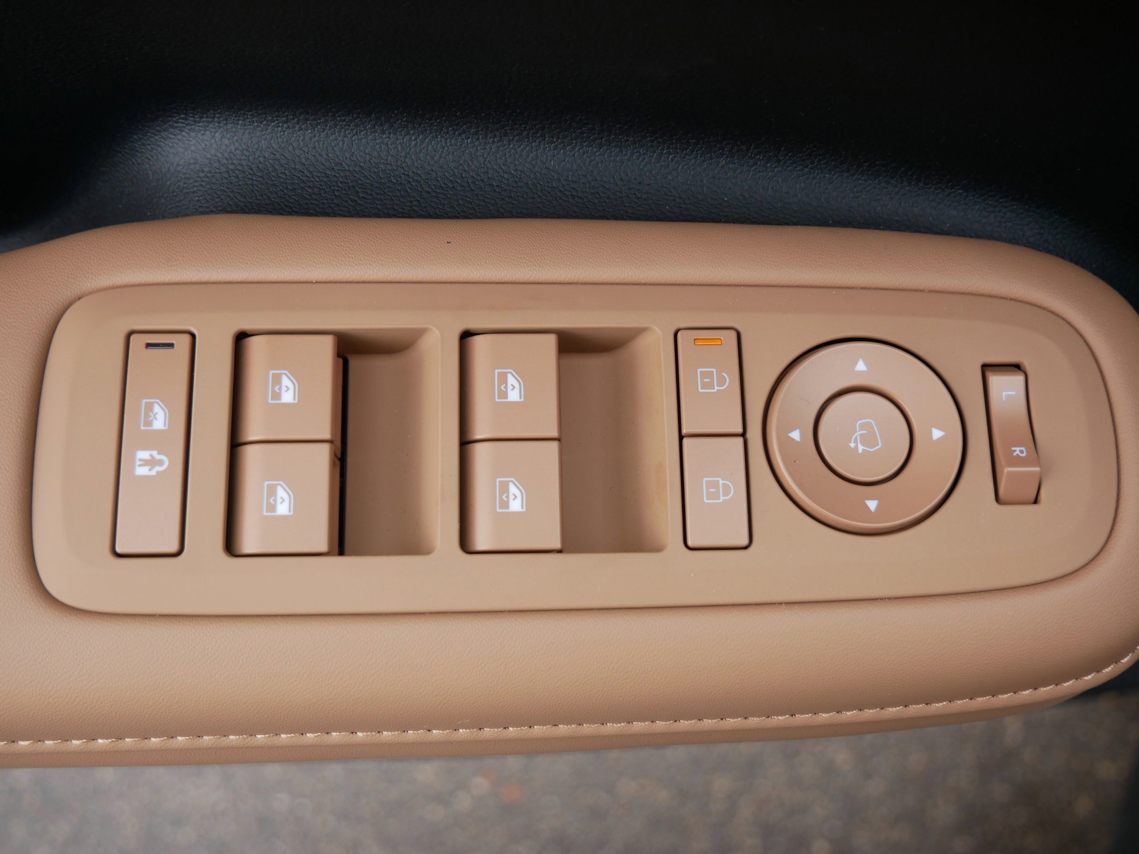 New 2026 Hyundai Santa Fe Calligraphy image 12