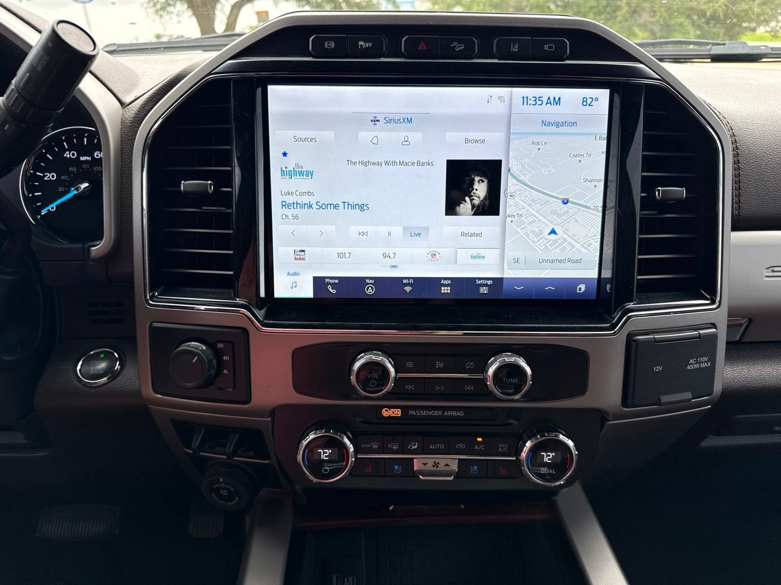 Used 2022 Ford F350 King Ranch w/ King Ranch Ultimate Package AWD/4WD image 18