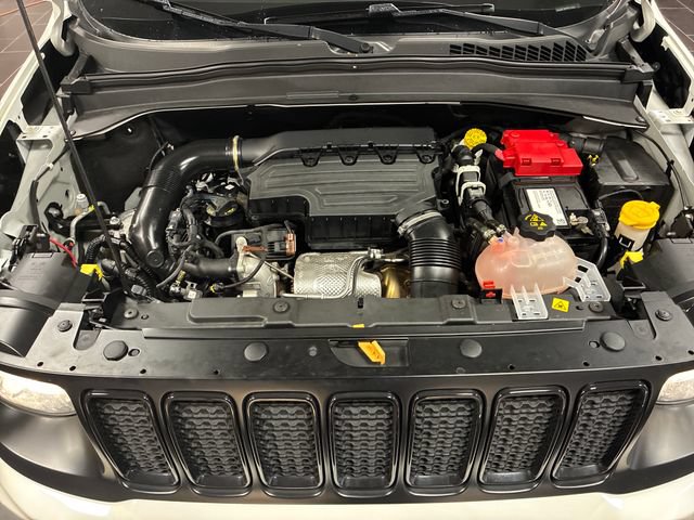 Used 2023 Jeep Renegade Altitude AWD/4WD image 23