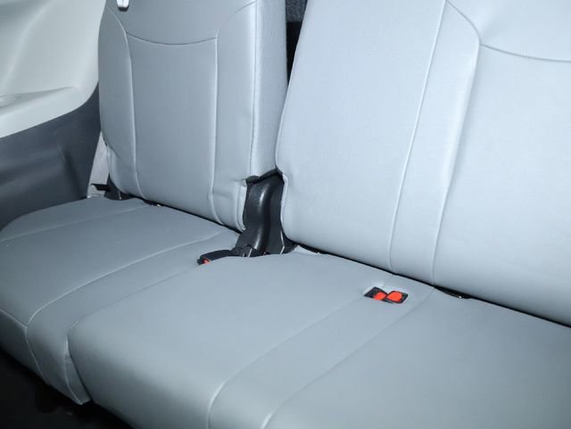 Used 2024 Toyota Sienna XLE image 30