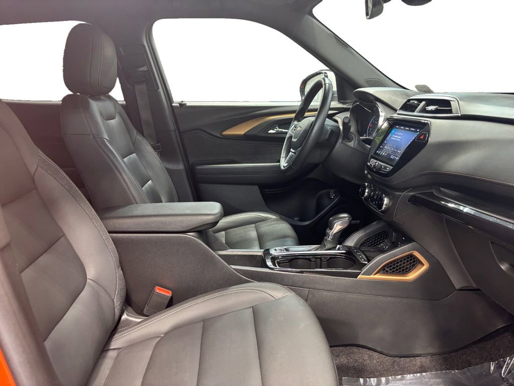 Used 2023 Chevrolet TrailBlazer ACTIV w/ Sun and Liftgate Package AWD/4WD image 15