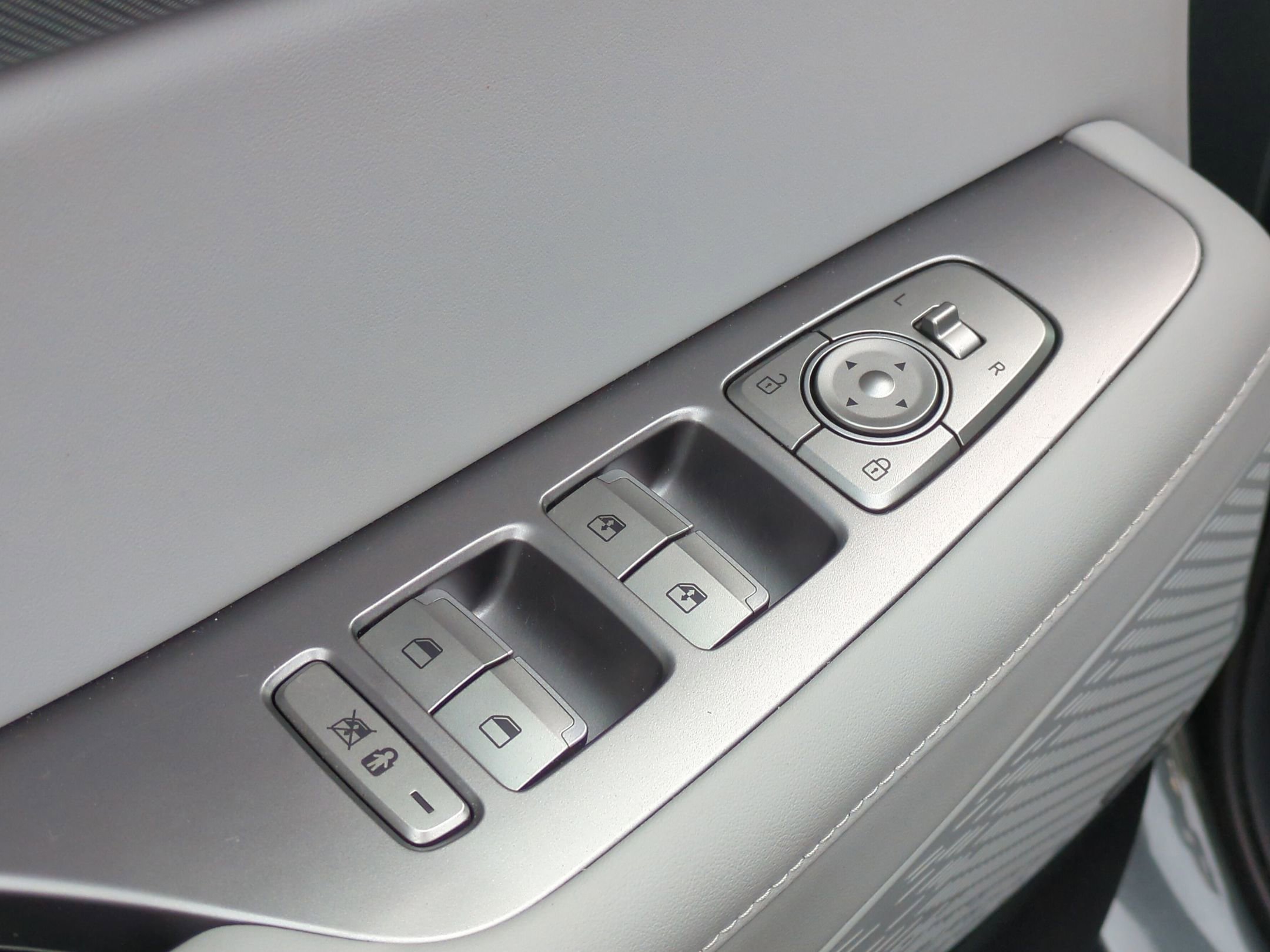 Used 2023 Hyundai Palisade SEL w/ Premium Package image 16