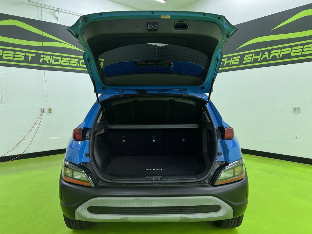 Used 2022 Hyundai Kona SEL w/ Convenience Package FWD image 9