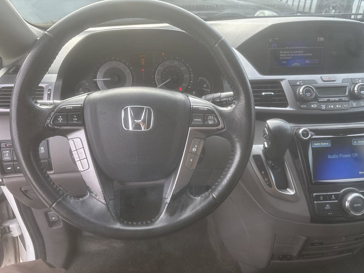 Used 2014 Honda Odyssey Touring image 9
