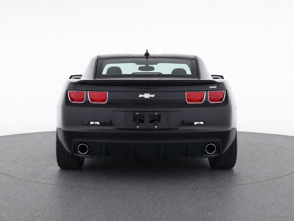 Used 2010 Chevrolet Camaro SS RWD image 8