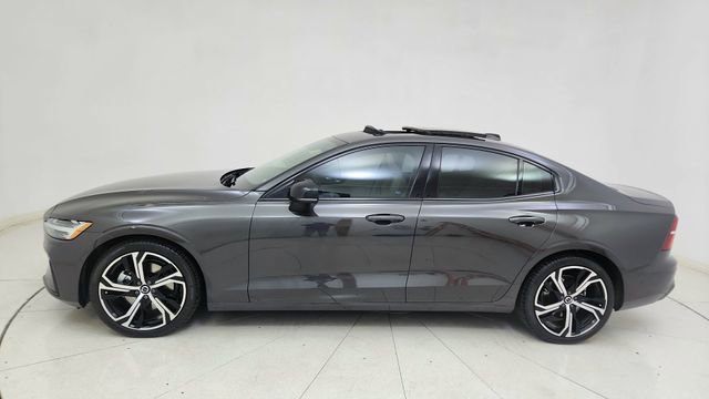 Used 2024 Volvo S60 B5 Plus w/ Climate Package image 10