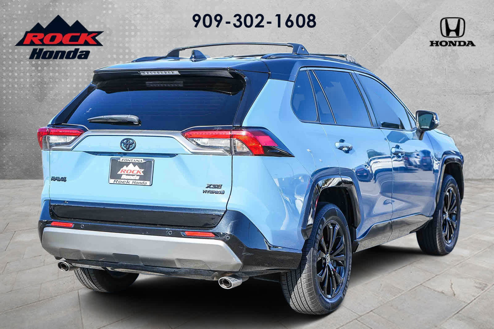 Used 2024 Toyota RAV4 XSE w/ Advanced Technology Package image 6